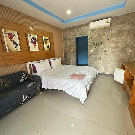 Jingle Bells Resort Koh Larn Exteriör bild