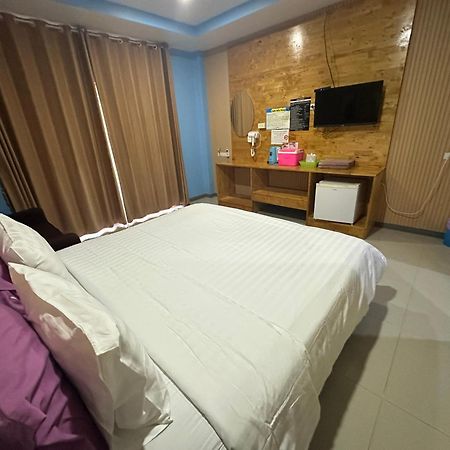 Jingle Bells Resort Koh Larn Exteriör bild