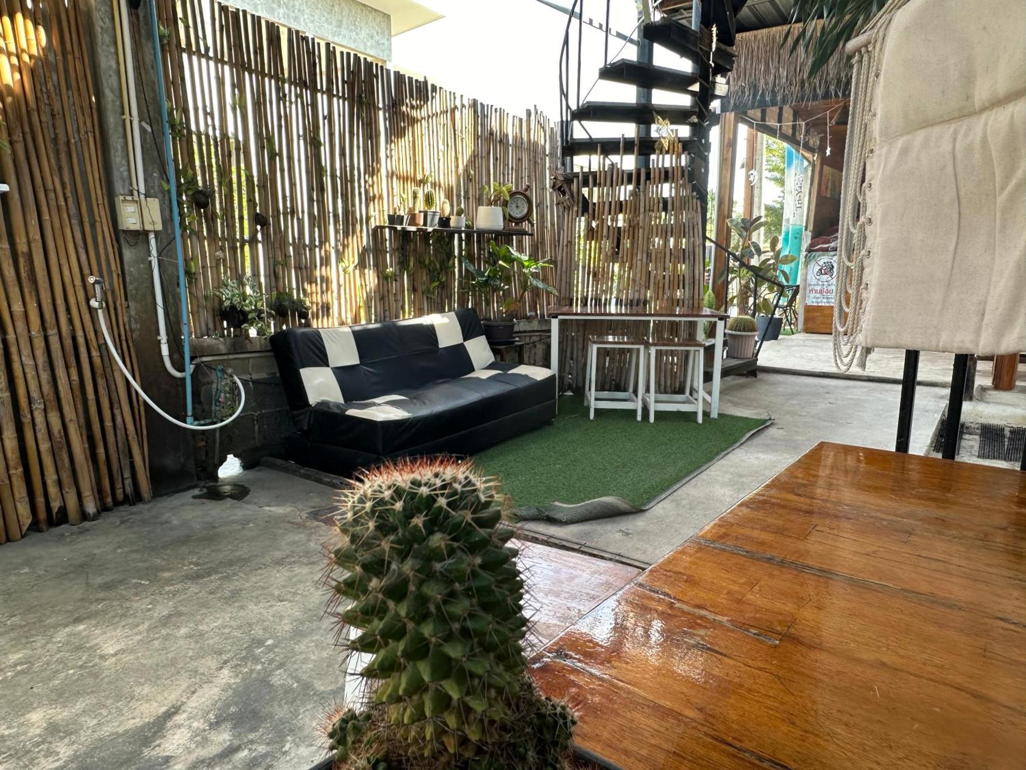 Jingle Bells Resort Koh Larn Exteriör bild