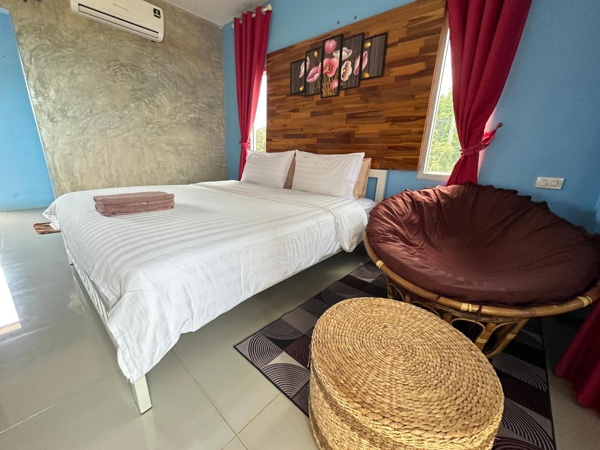 Jingle Bells Resort Koh Larn Exteriör bild