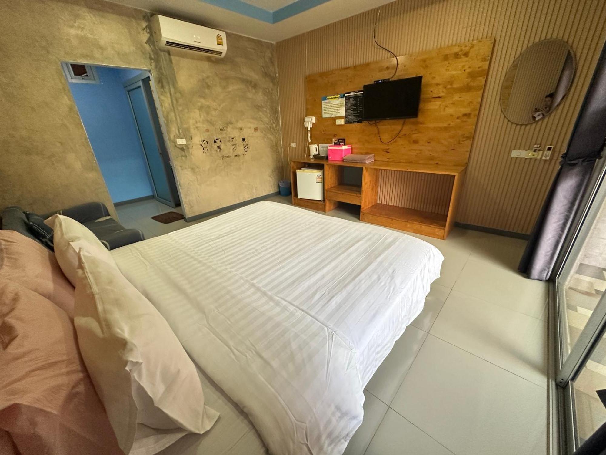 Jingle Bells Resort Koh Larn Exteriör bild