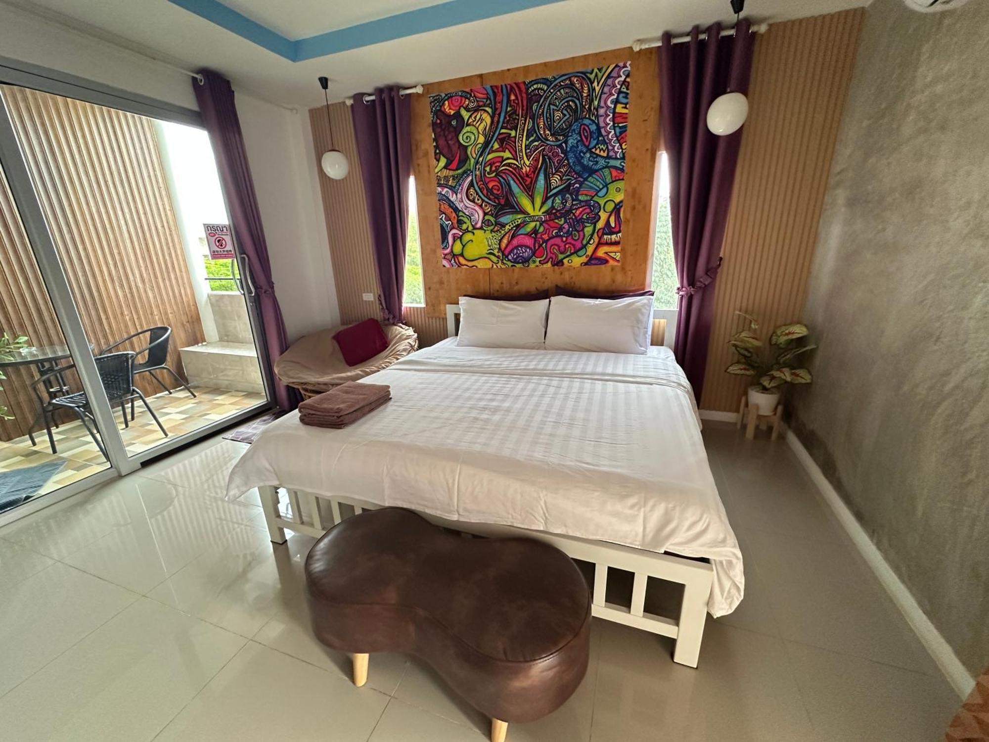 Jingle Bells Resort Koh Larn Exteriör bild